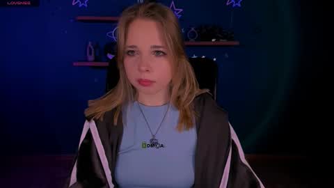 Snapshot of teya_starling chatting on 03/17/26, 08:39 teya_starling online show from 03/17/26, 08:39