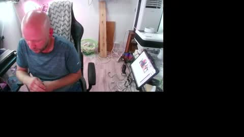 ThicThighsBlueEyes online show from 09/16/25, 07:04