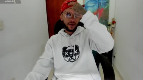 Cristhian Teylor online show from 01/12/25, 04:52