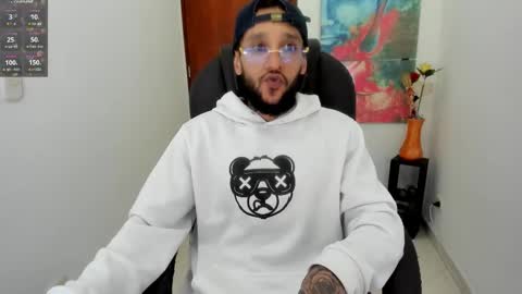 Cristhian Teylor online show from 10/30/25, 02:02