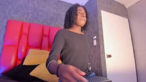 Snapshot of teylor_lovee chatting on 12/23/25, 03:59 teylor_lovee online show from 12/23/25, 03:59