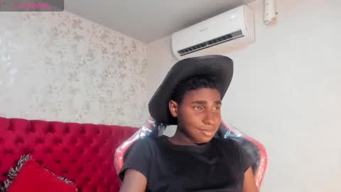 Snapshot of teylor_lovee chatting on 02/02/26, 09:35 teylor_lovee online show from 02/02/26, 09:35