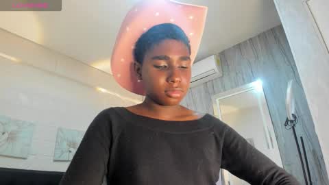 Snapshot of teylor_lovee chatting on 02/07/26, 10:02 teylor_lovee online show from 02/07/26, 10:02