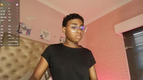 Snapshot of teylor_lovee chatting on 03/13/26, 08:15 teylor_lovee online show from 03/13/26, 08:15