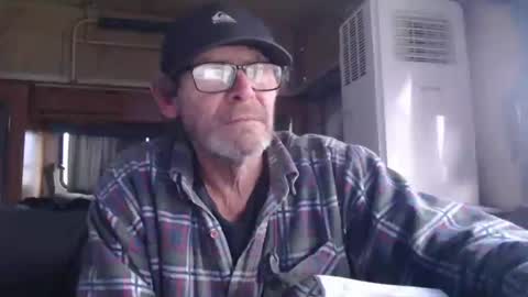Snapshot of tezzar1 chatting on 07/11/26, 05:43 tezzar1 online show from 07/11/26, 05:43