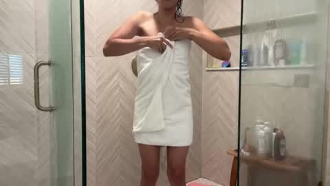 babygirlmami online show from 11/10/25, 07:46