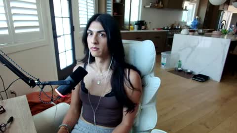 Snapshot of tgirltoesx chatting on 06/28/26, 07:20 babygirlmami online show from 06/28/26, 07:20