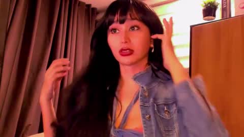 Snapshot of th3r3sa chatting on 12/02/24, 11:51 th3r3sa online show from 12/02/24, 11:51