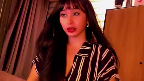 Snapshot of th3r3sa chatting on 12/04/24, 02:53 th3r3sa online show from 12/04/24, 02:53