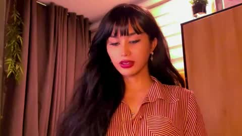 Snapshot of th3r3sa chatting on 01/16/25, 01:58 th3r3sa online show from 01/16/25, 01:58