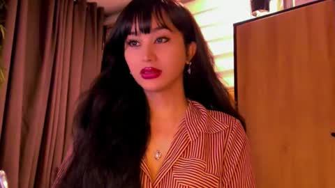 Snapshot of th3r3sa chatting on 01/17/25, 12:42 th3r3sa online show from 01/17/25, 12:42