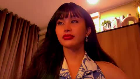 Snapshot of th3r3sa chatting on 02/17/25, 02:04 th3r3sa online show from 02/17/25, 02:04