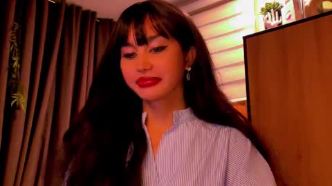 Snapshot of th3r3sa chatting on 02/23/25, 01:32 th3r3sa online show from 02/23/25, 01:32