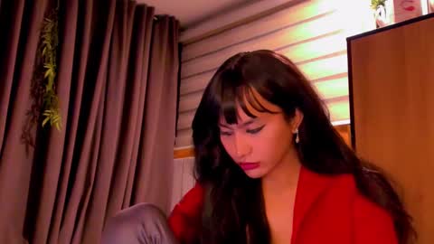 Snapshot of th3r3sa chatting on 02/25/25, 02:44 th3r3sa online show from 02/25/25, 02:44