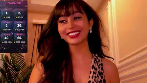 Snapshot of th3r3sa chatting on 09/08/25, 05:23 th3r3sa online show from 09/08/25, 05:23