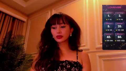 Snapshot of th3r3sa chatting on 10/09/25, 05:11 th3r3sa online show from 10/09/25, 05:11