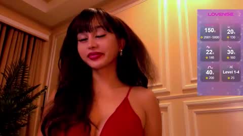 Snapshot of th3r3sa chatting on 10/29/25, 05:36 th3r3sa online show from 10/29/25, 05:36