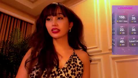 Snapshot of th3r3sa chatting on 11/13/25, 06:29 th3r3sa online show from 11/13/25, 06:29