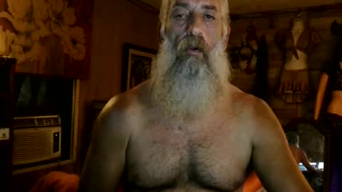 Snapshot of tha_commander69 chatting on 07/12/26, 02:41 tha Commander69 online show from 07/12/26, 02:41