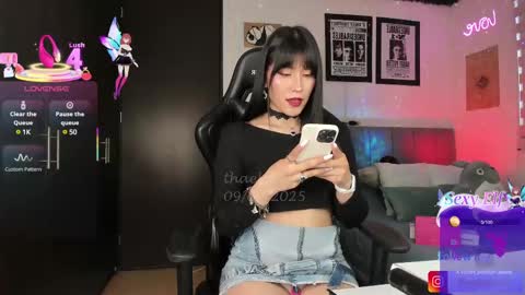 Snapshot of thaeltaylor chatting on 02/16/25, 03:16  Thael online show from 02/16/25, 03:16