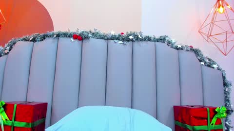 Thaily online show from 12/16/24, 10:34