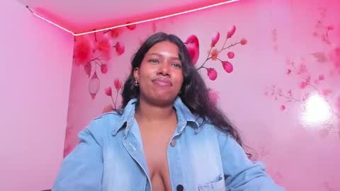 Andreina online show from 02/18/25, 04:37