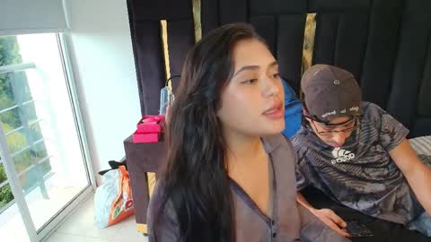 T H A I S  online show from 04/04/26, 10:07