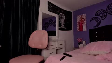 Snapshot of thalassa_root chatting on 03/11/25, 03:48 lui 3 online show from 03/11/25, 03:48