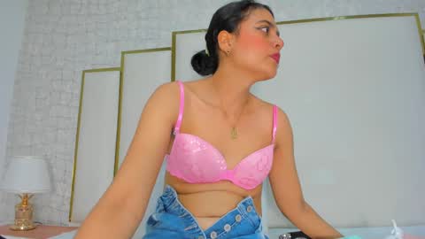 thalia888_ online show from 11/23/25, 07:02