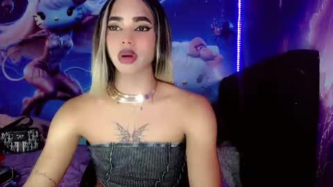 Snapshot of thalia_gil21 chatting on 02/18/25, 12:26 Thalia Girl online show from 02/18/25, 12:26