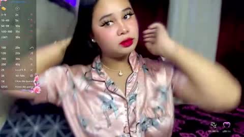 Snapshot of thalia_houston69 chatting on 10/12/25, 12:59 Ms. Thalia online show from 10/12/25, 12:59