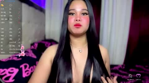 Snapshot of thalia_houston69 chatting on 10/22/25, 04:24 Ms. Thalia online show from 10/22/25, 04:24