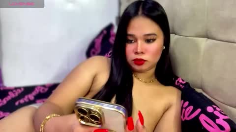 Snapshot of thalia_houston69 chatting on 11/27/25, 04:47 Ms. Thalia online show from 11/27/25, 04:47