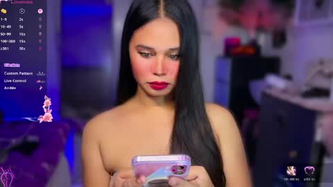 Snapshot of thalia_houston69 chatting on 04/23/26, 04:42 Ms. Thalia online show from 04/23/26, 04:42