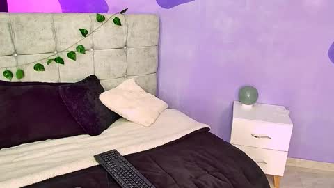 Thalia  online show from 02/09/26, 02:21