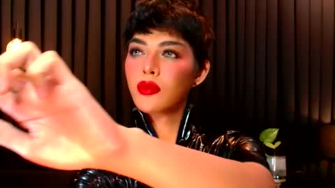 Snapshot of thalia_saint chatting on 01/30/25, 08:01 Thalia Saint online show from 01/30/25, 08:01