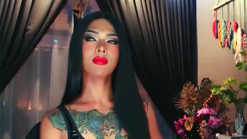 Snapshot of thalia_saint chatting on 09/18/25, 10:39 Thalia Saint online show from 09/18/25, 10:39