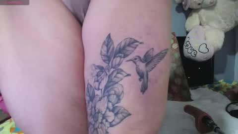 Snapshot of thalia_tits chatting on 11/28/25, 09:06 Thalia Tits online show from 11/28/25, 09:06