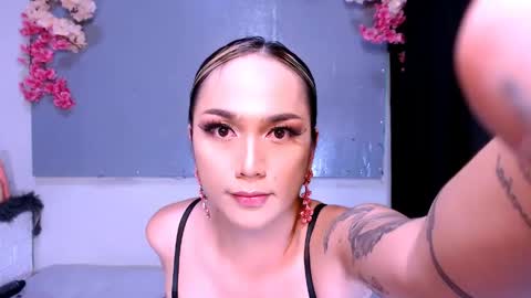 Snapshot of thalia_venture chatting on 05/01/26, 12:10 Thalia online show from 05/01/26, 12:10