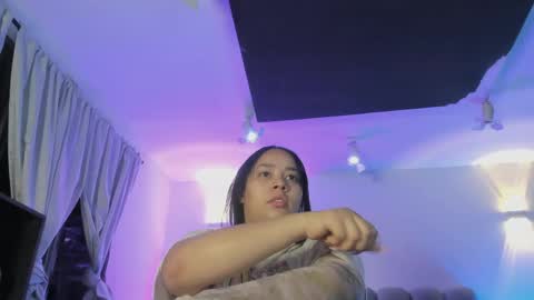 Thalia online show from 04/16/26, 06:47