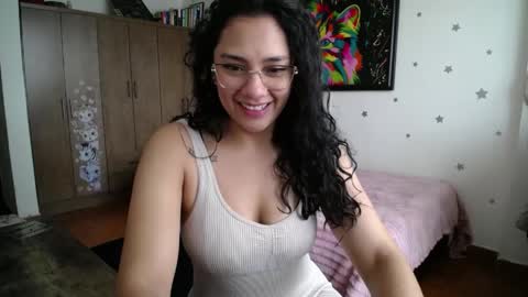 Snapshot of thaliacooper chatting on 04/09/26, 05:29 online show from 04/09/26, 05:29