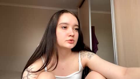 Yumi online show from 02/22/26, 09:08