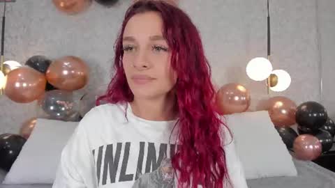Snapshot of thalira_angels chatting on 06/30/26, 05:36 THALIRA ANGELS online show from 06/30/26, 05:36