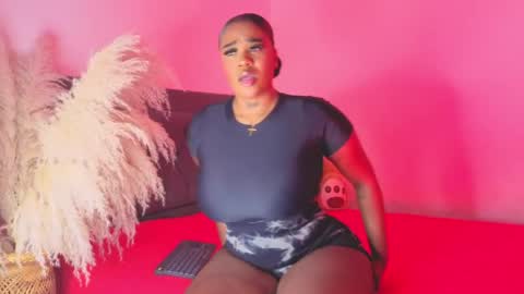 thalyanna_ebony online show from 05/01/26, 05:23