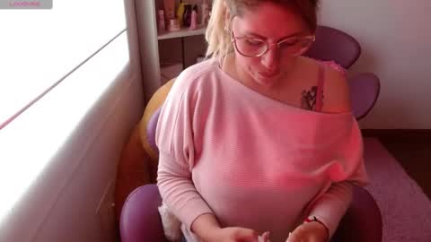   online show from 02/05/25, 06:37