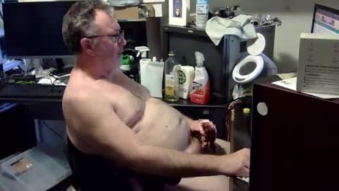 thang5545 online show from 10/21/25, 02:23