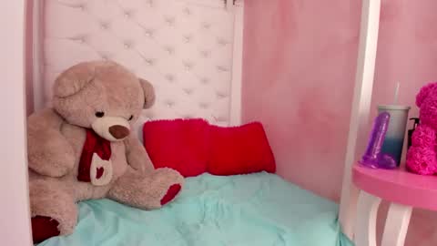 thanier_18 online show from 02/11/26, 08:14