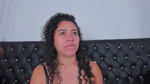 thara webstter online show from 01/11/25, 02:47