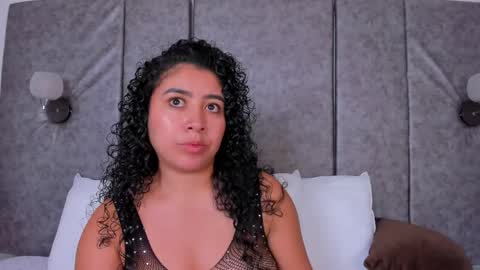 thara webstter online show from 04/01/26, 01:41