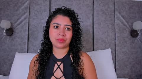 thara webstter online show from 04/10/26, 11:04